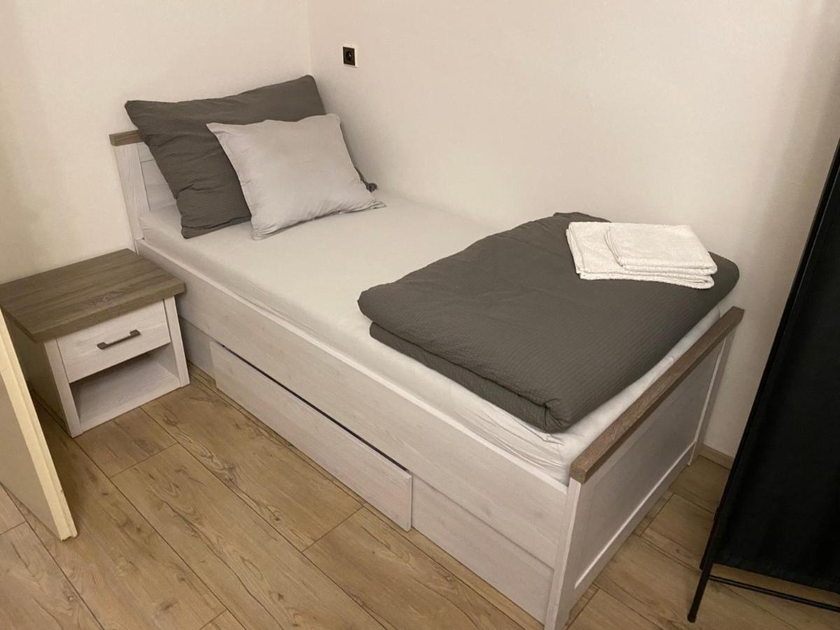 Apartman Pod Mandloni Starovice Eksteriør billede